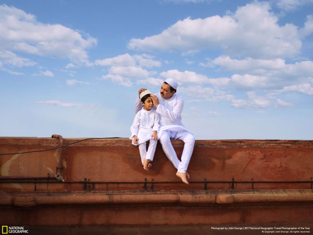 BRIDGING GENERATION. Una fotograf&iacute;a de Jobit George