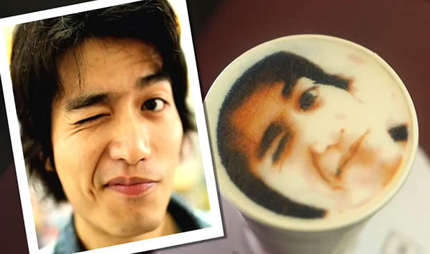 foto en el caf&eacute;