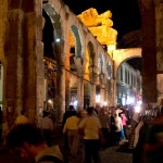 Foto Arcos romanos de entrada al Bazar