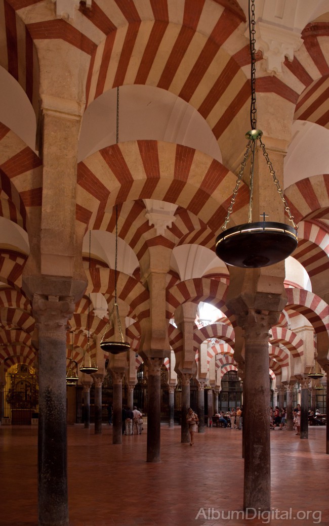 Arcos sala arabe de la mezquita
