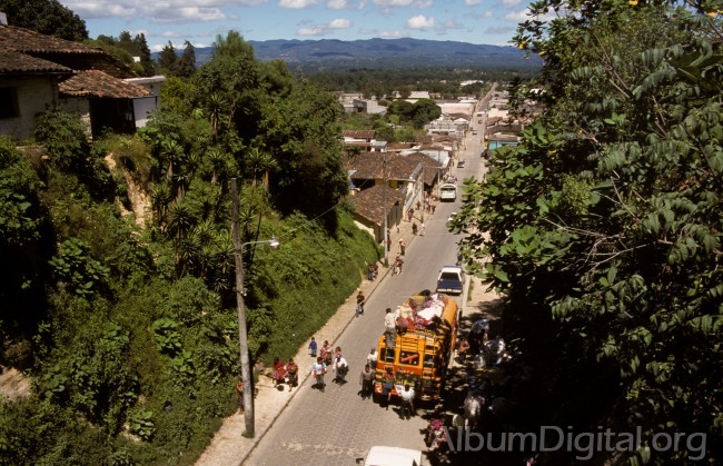 Calle de Chichicastenango