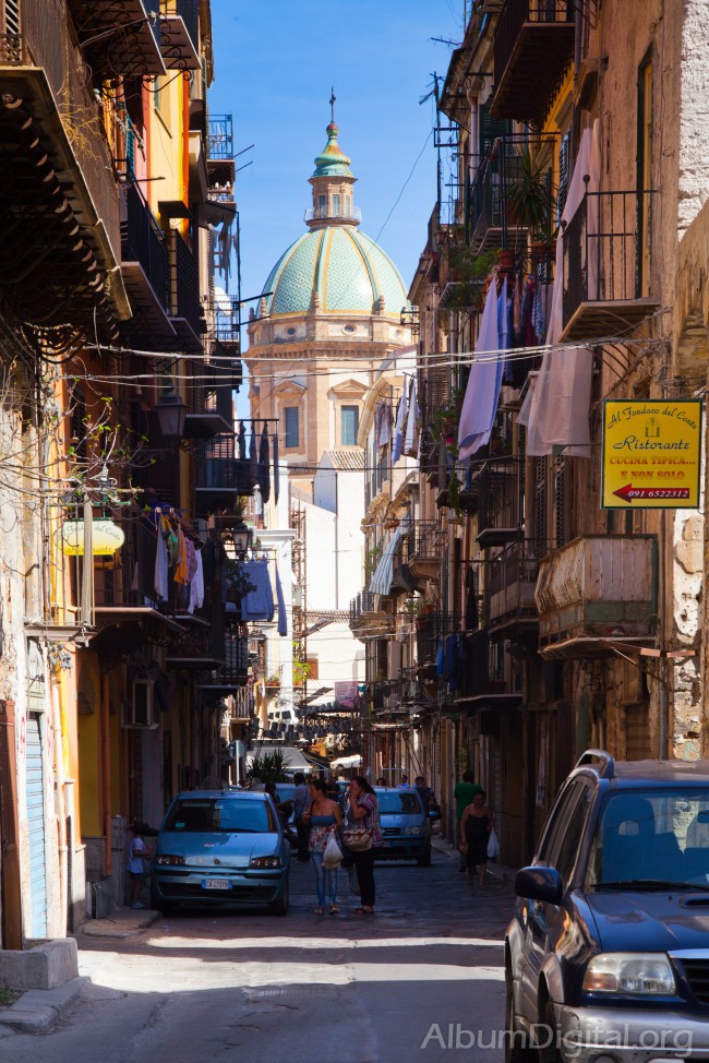 Calle de Palermo Sicilia Italia