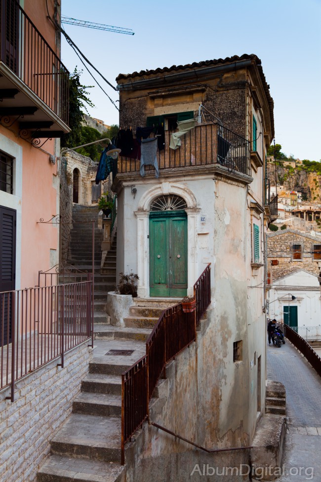 Calle escalonada Modica Sicilia