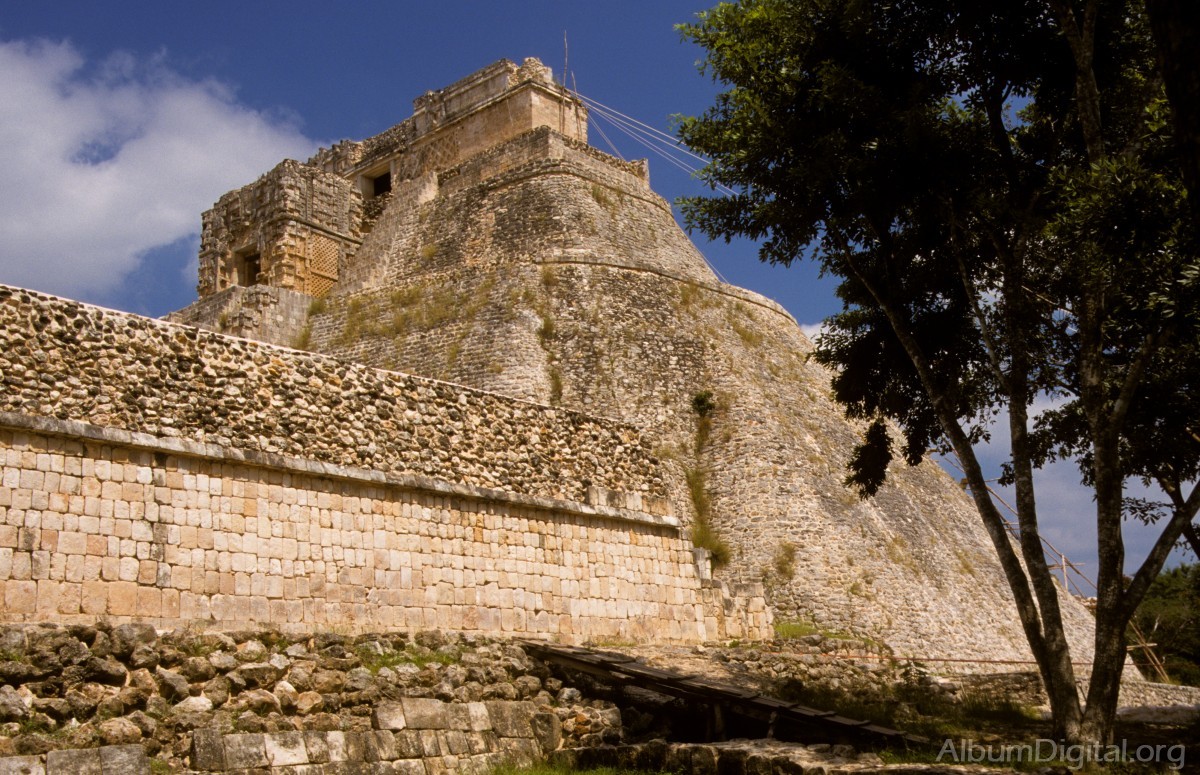 Castillo del Adivino Uxmal