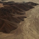 Foto Cerros rojizos de Nazca