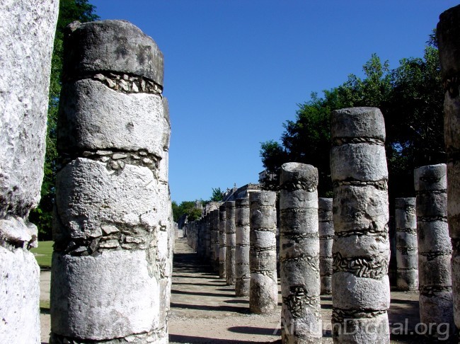 Columnas mayas