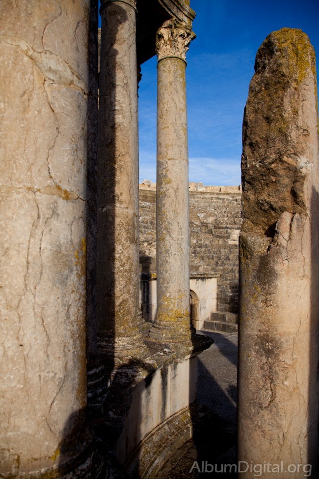 Columnas teatro romano Dougga