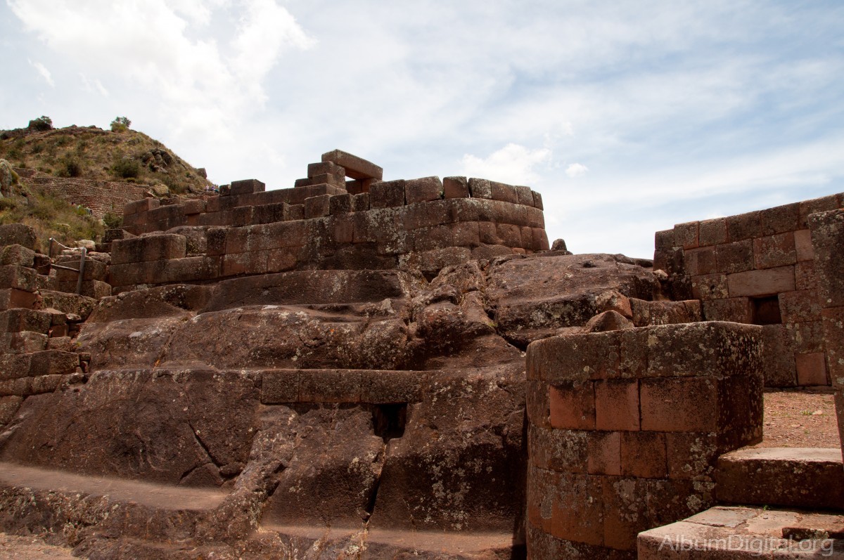Construcciones incas Peru