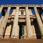 Foto Contrapicado Templo Antonino