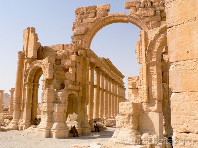 Entrada ciudad antigua de Palmira