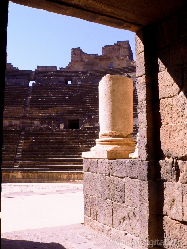 Entrada Teatro romano de Bosra Siria