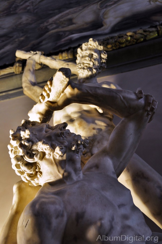 Escultura de Hercules y Ateneo