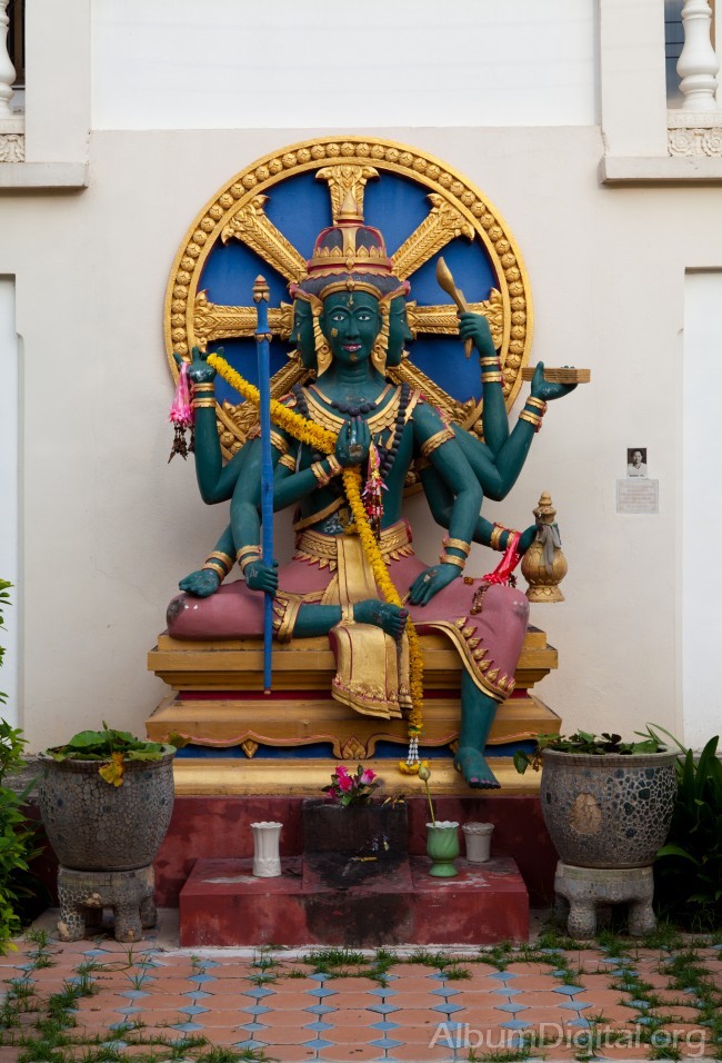 Estatua hinduista