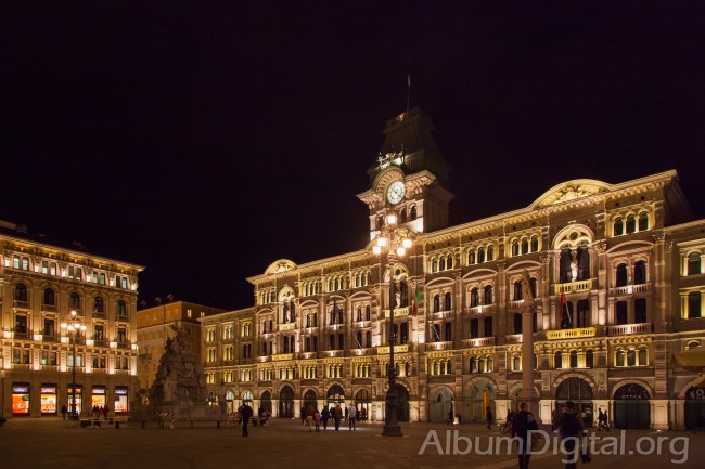 Fachada del Ayuntamiento de Trieste
