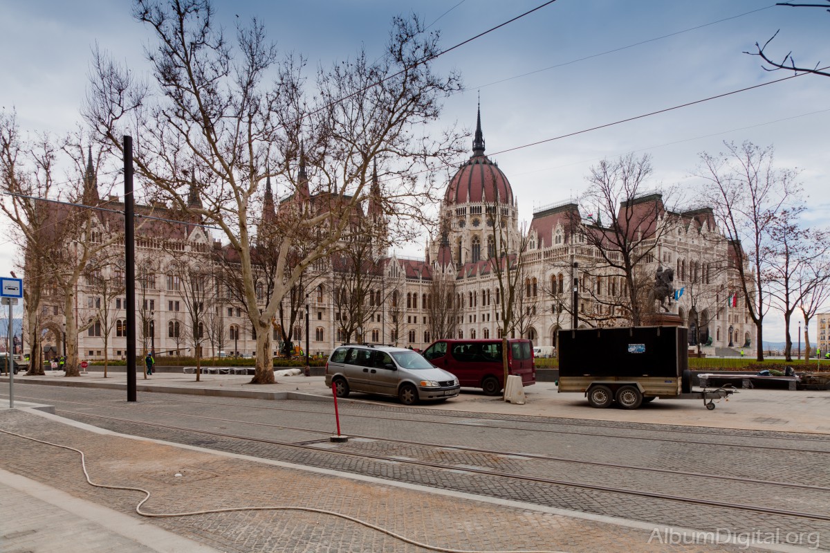 Fachada del Parlamento en Budapest