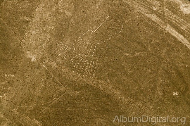 Geoglifo de las Manos Nazca