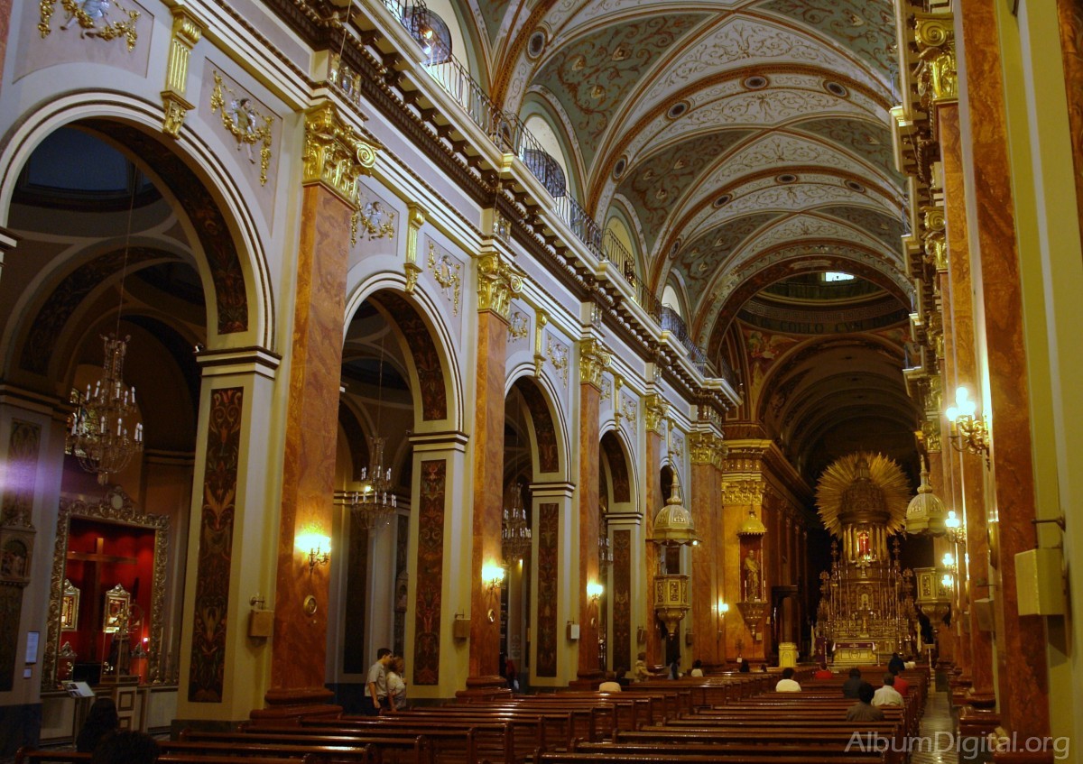Interior de la Catedral de Salta