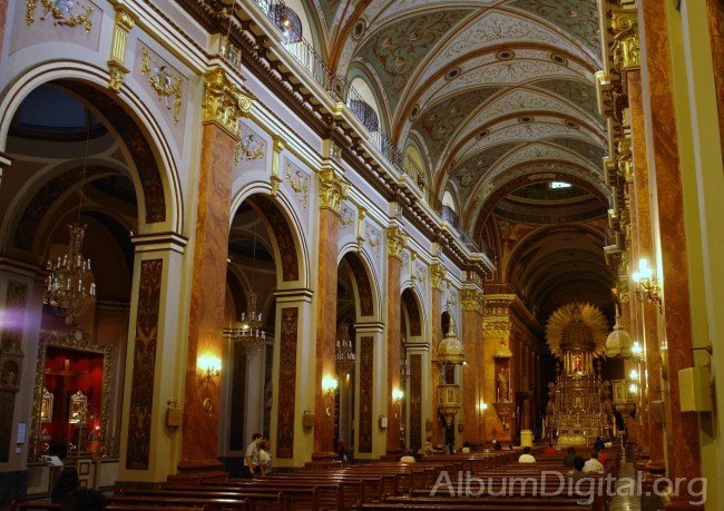 Foto Interior de la Catedral de Salta