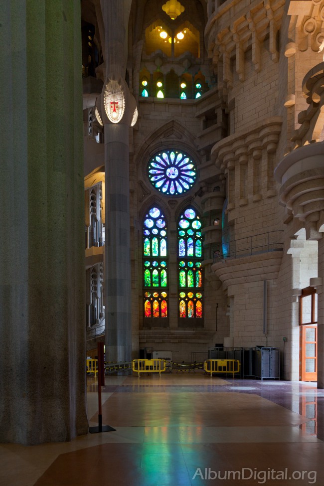 Interior del templo Sagrada Familia