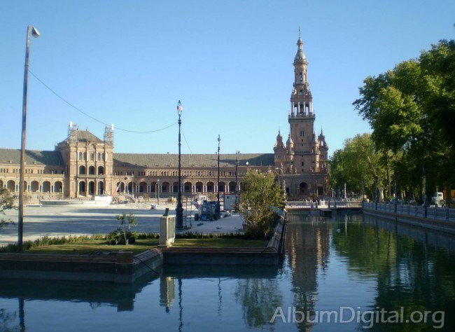 Lateral de la Plaza de Espaa Sevilla