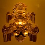 Foto Mascara ceremonial Museo del Oro