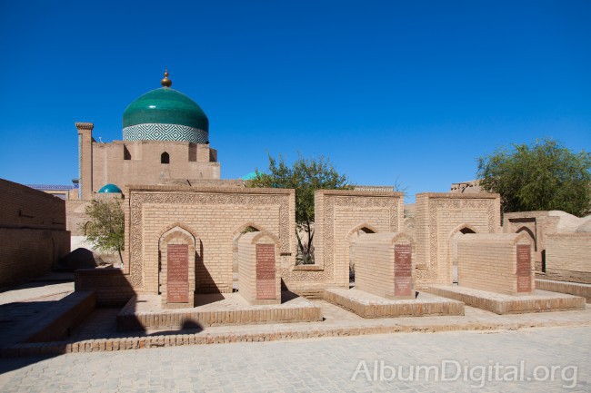 Mausoleo Pahlavan Mahmud