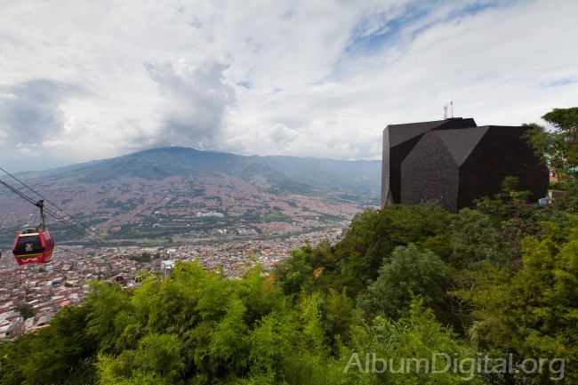 Medellin desde la Biblioteca Espaa