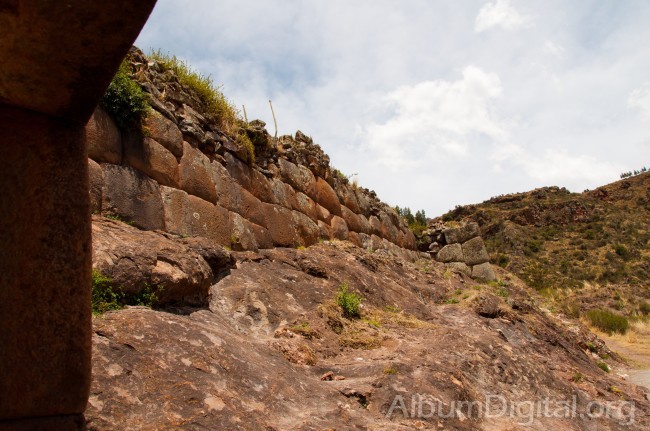 Muro de terrazas incas