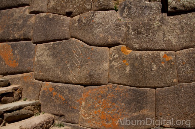 Muro inca Peru