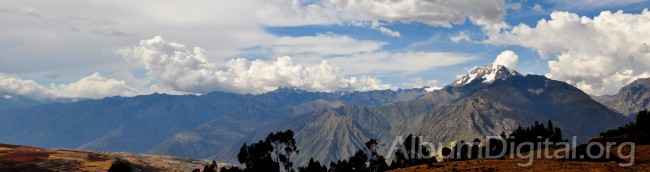 Panoramica picos andinos