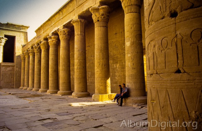 Patio de Columnas Edfu