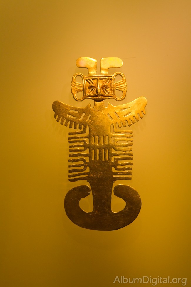 Pectoral de oro Museo de Bogota