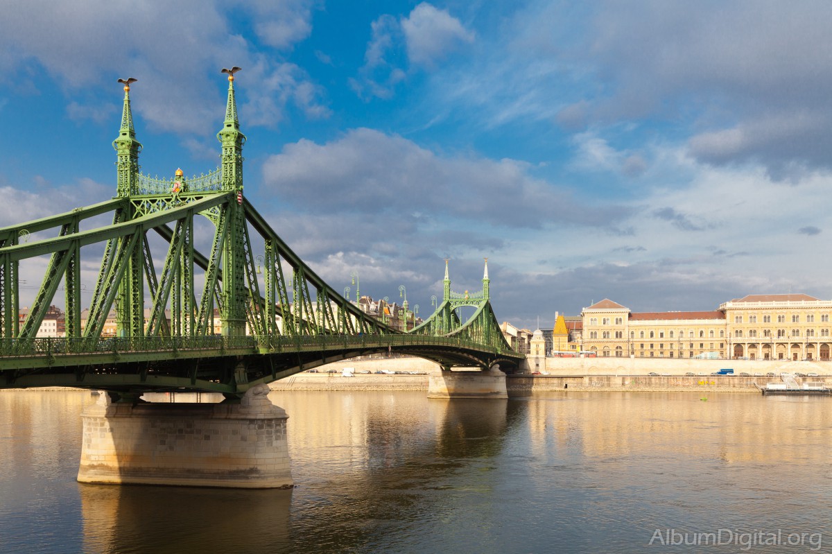Puente de la Liberacion de Budapest