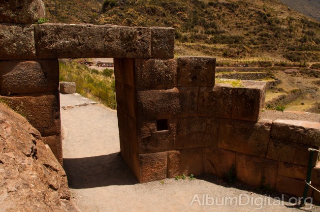 Puerta acceso Templo de Pisaq