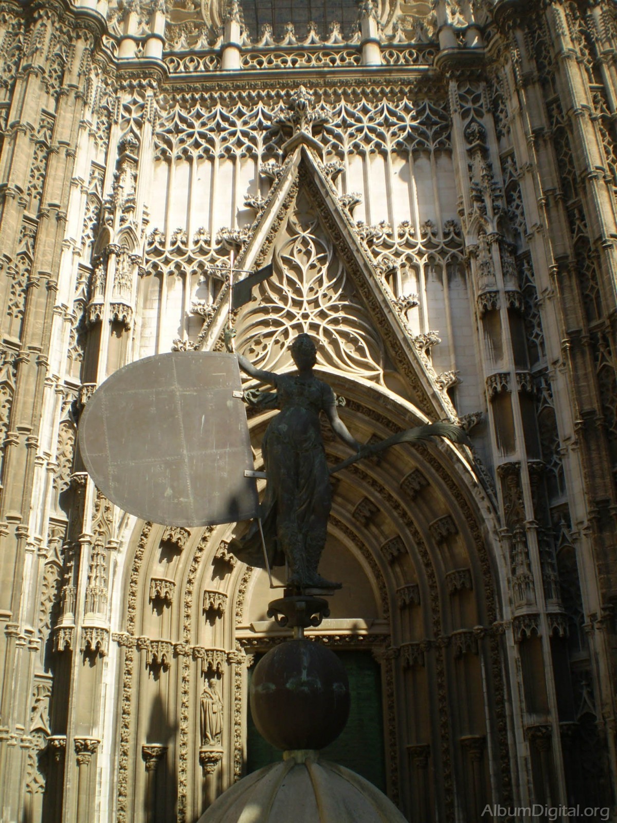 Puerta Catedral de Sevilla