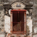 Foto Puerta de acceso al polvorin del castillo