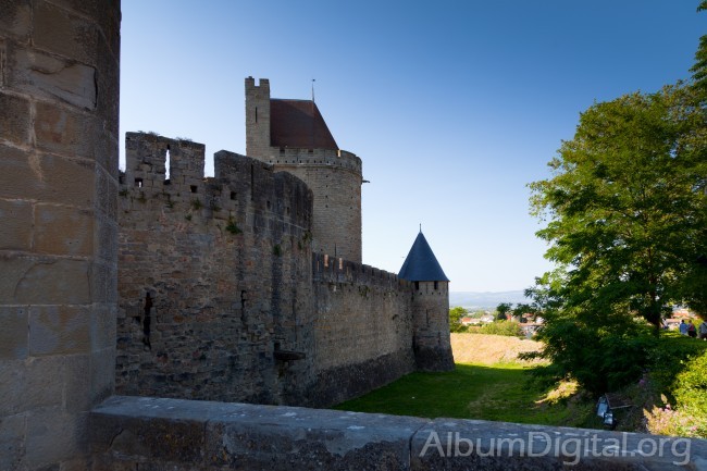 Puerta de Narbonne ciudad de Carcassonne