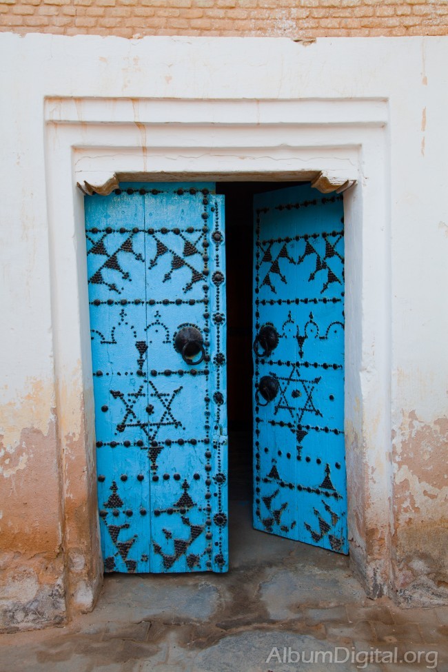 Puerta tradicional de la medina