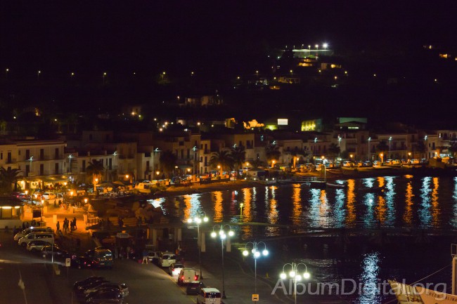 Puerto de Lipari por la noche