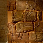 Foto Relieve  egipcio sobre piedra Museo Nuevo Berlin