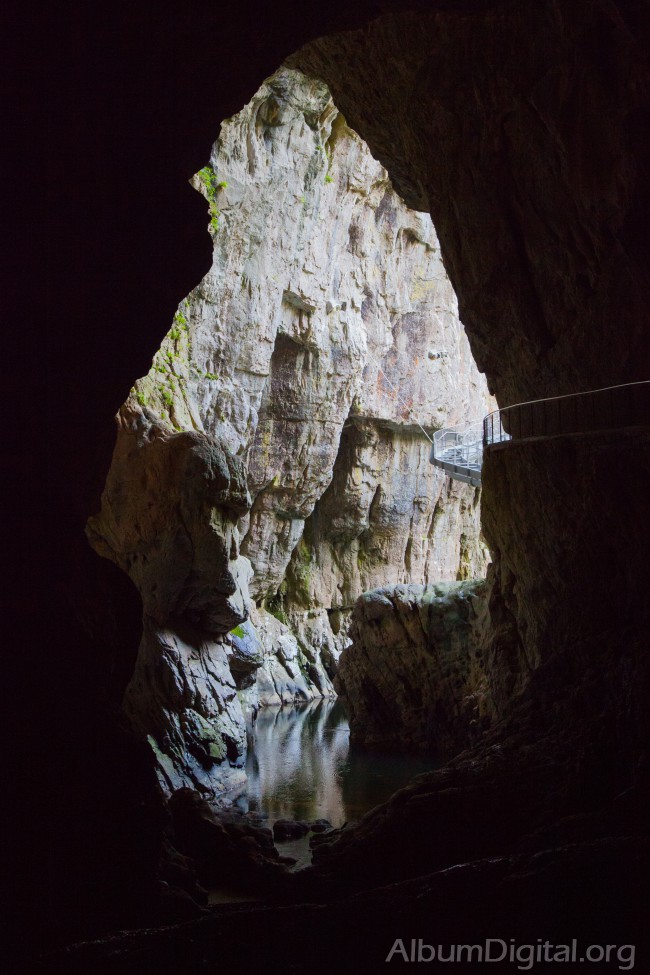 Rocas de la cueva Skocjan