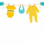 Foto Ropa de bebé azul y amarilla con pajarito. Formato clássic