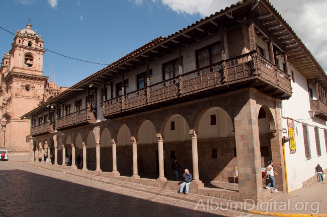 Soportales y galerias de Cuzco Peru