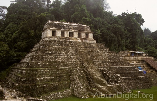 Templo ceremonial Maya