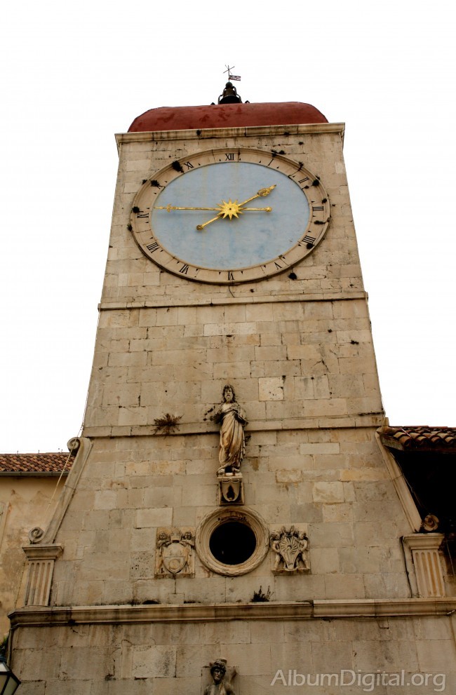 Torre del reloj de Trogir