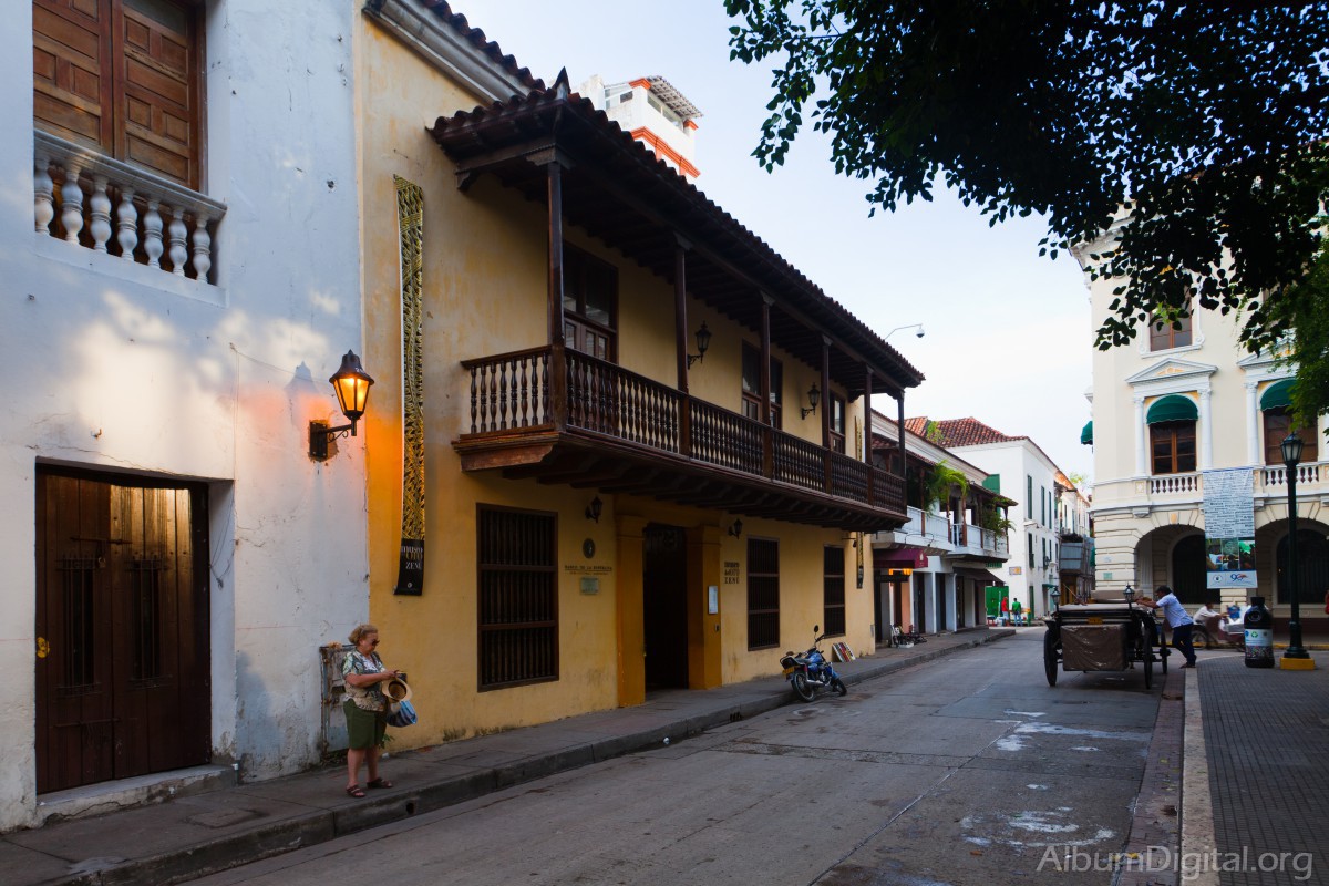 Ultimas luces en Cartagena de Indias