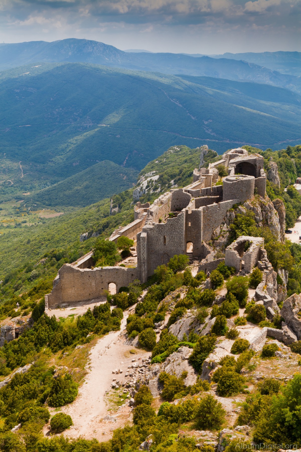 Vista castillo de Peyrepertuse desde Sant Jordi