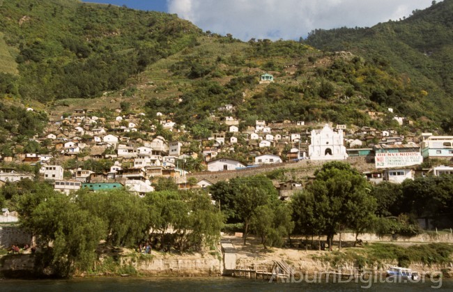 Vista de Atitlan Guatemala