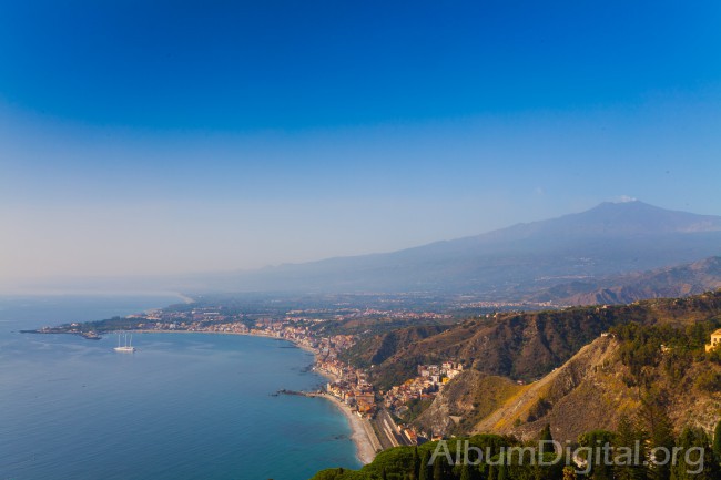 Vista de la costa de Taormina