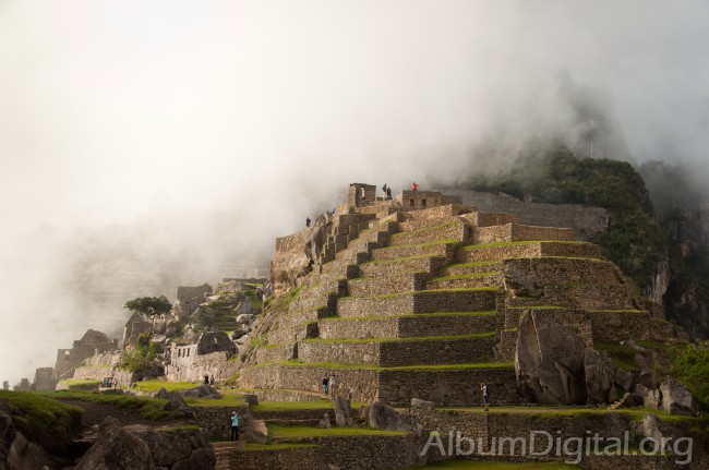 Vista de la piramide de Machu Picchu